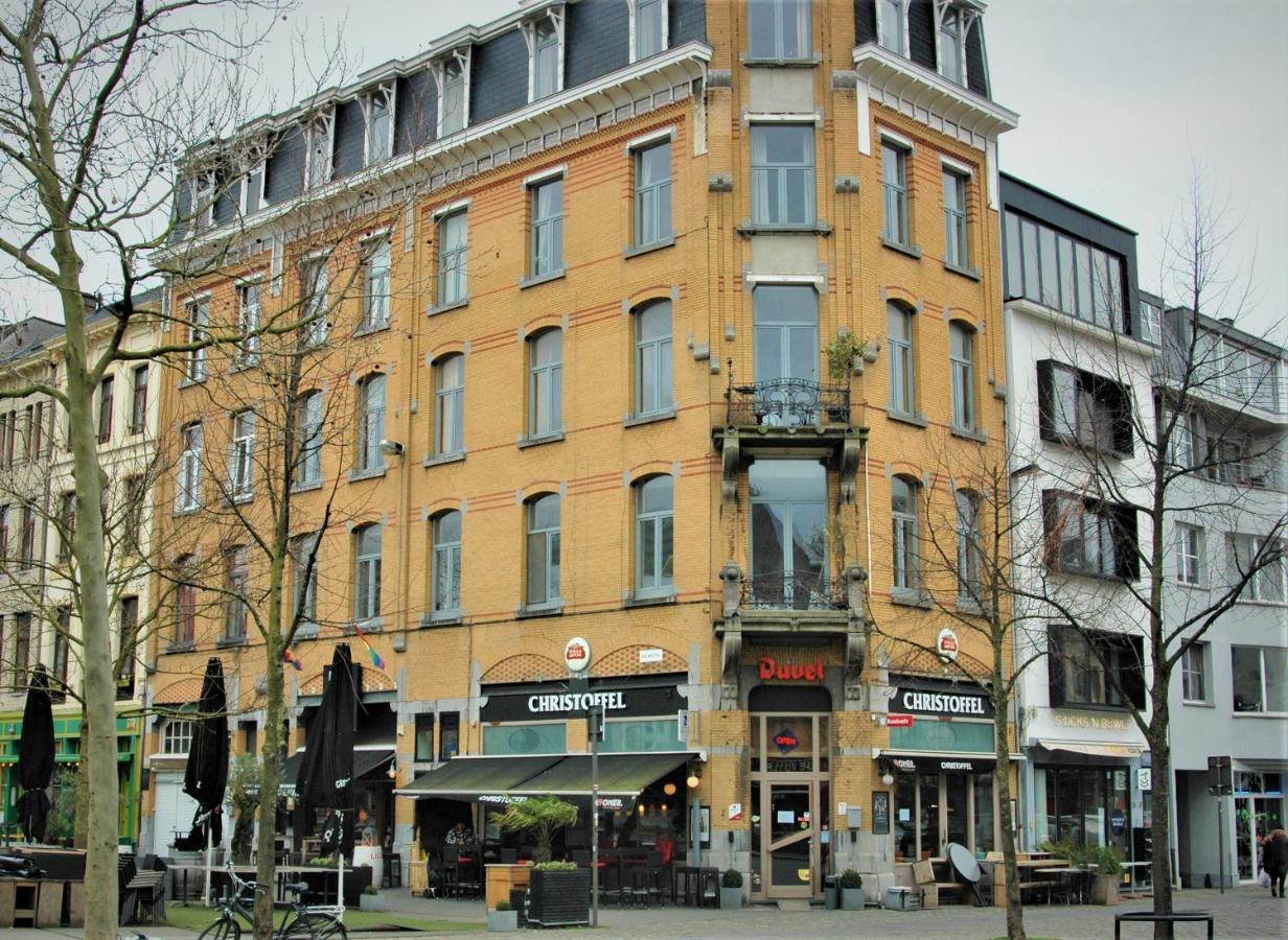 Sleep Inn - Black And Gold Loft Antwerp Cityview Antuérpia Exterior foto