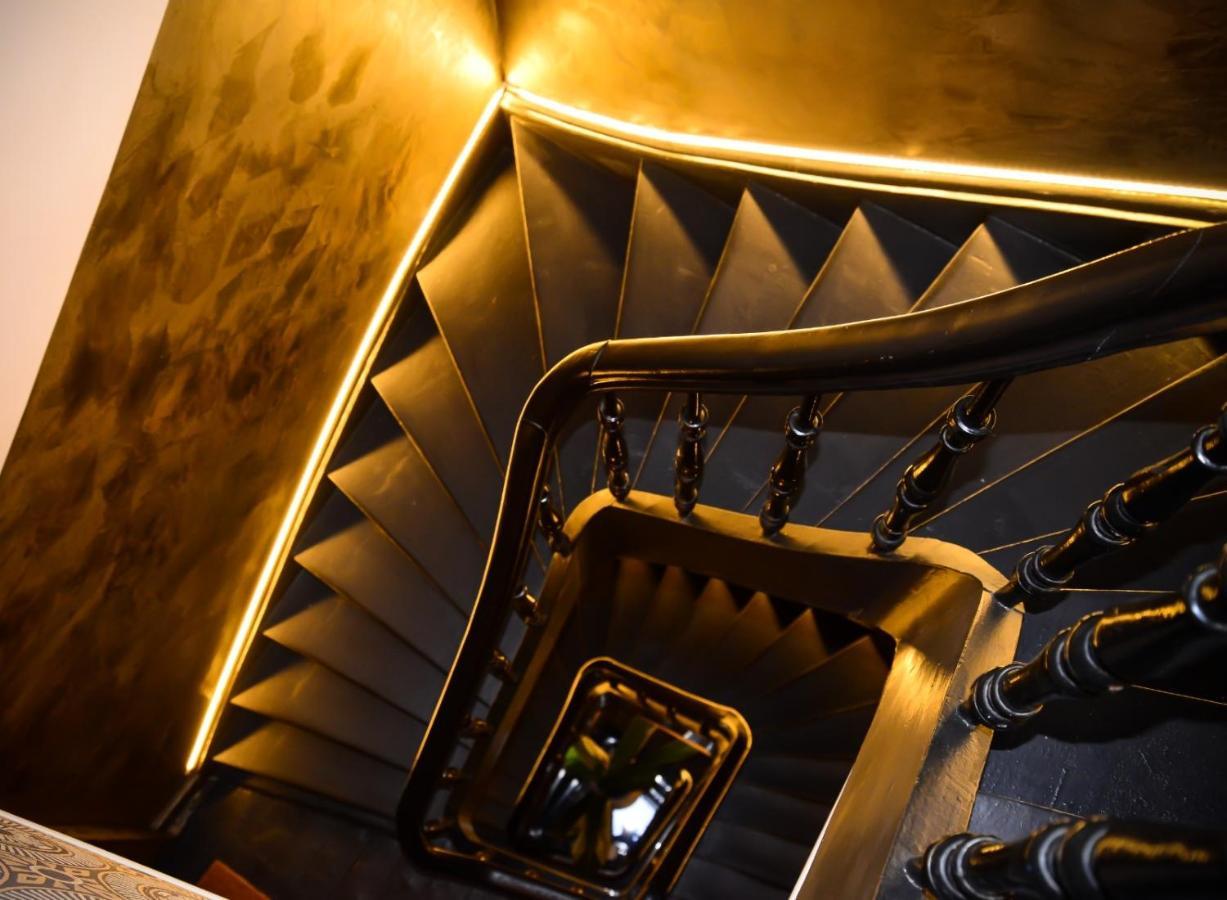Sleep Inn - Black And Gold Loft Antwerp Cityview Antuérpia Exterior foto