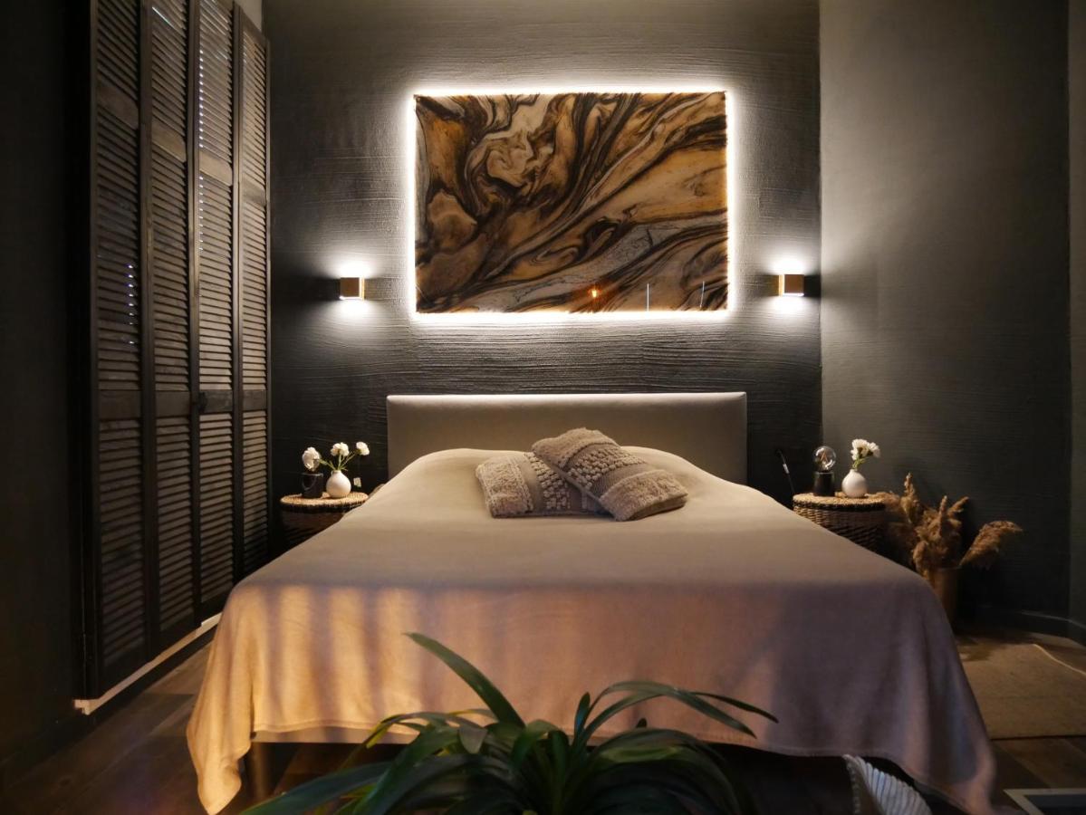 Sleep Inn - Black And Gold Loft Antwerp Cityview Antuérpia Exterior foto